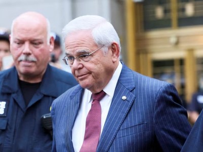 Nghị sỹ đảng Dân chủ Bob Menendez từ chức. (Nguồn: Reuters)