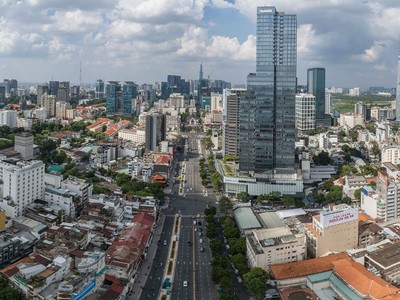 Đường Lê Lợi sẽ có giá 810 triệu đồng/m2 thay vì 162 triệu đồng/m2 theo bảng giá đất hiện hành. Ảnh: Lê Toàn