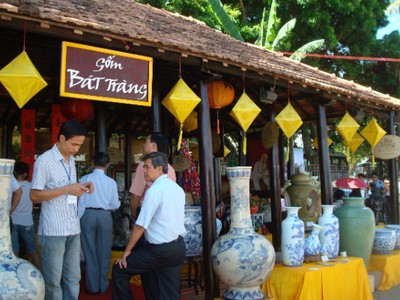 Phát huy thế mạnh độc đáo của du lịch làng nghề