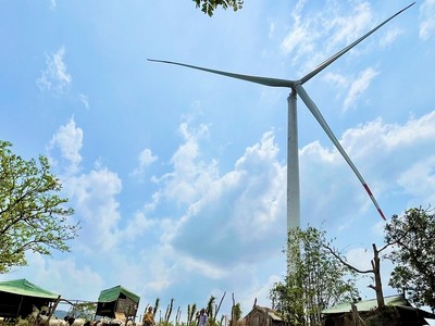 Một trụ điện gió của Dự án điện gió Ia Le 1(Ảnh: baogialai)