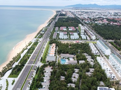 Khu vực ven biển của TP. Tuy Hòa được quy hoạch tăng cường chức năng công cộng, hạn chế tác động che chắn tầm nhìn ra hướng biển.