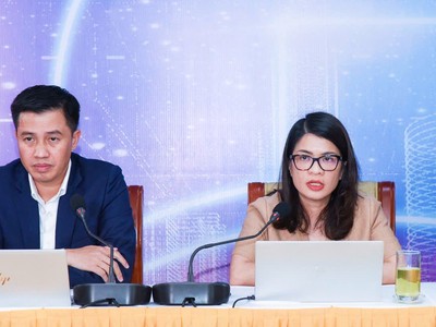 Thành viên HĐQT VietinBank Phạm Thị Thanh Hoài (bên phải) chủ trì Hội nghị cập nhật kết quả Kl992 VIP Trang Chủ 2026 quý II/2024
