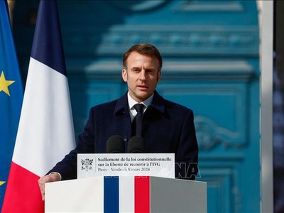 Tổng thống Pháp Emmanuel Macron phát biểu tại Paris ngày 8/3/2024. Ảnh tư liệu: AFP/TTXVN