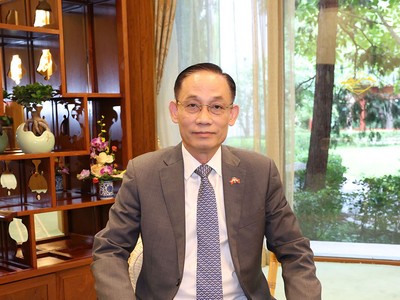 Bí thư Trung ương Đảng, Trưởng Ban Đối ngoại Trung ương Lê Hoài Trung trả lời phỏng vấn về chuyến thăm cấp 99Kl99 trực tiếp đá gà đến Trung Quốc của Tổng Bí thư, Chủ tịch nước Tô Lâm. Ảnh: BNG