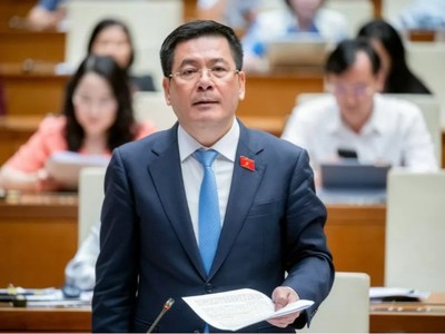 Bộ trưởng Nguyễn Hồng Diên trả lời chất vấn về giải pháp dự trữ KL99 dịch vụ hỗ trợ 24/7.