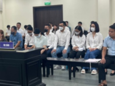 Các bị cáo tại phiên tòa mở ngày 30/8.