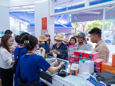 Thị trường bán lẻ dược phẩm Việt Nam đang có sự cạnh tranh cao, với gần 60.000 nhà thuốc