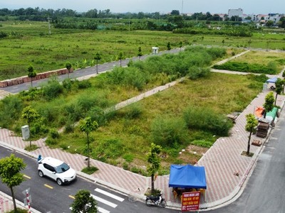 Hà Nội: Huyện Thanh Oai tiếp tục dừng đấu giá đất, trả lại tiền