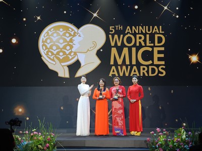 TP.HCM được vinh danh ở hạng mục Điểm đến du lịch khuyến thưởng hàng đầu châu Á; Điểm đến du lịch MICE hàng đầu châu Á.