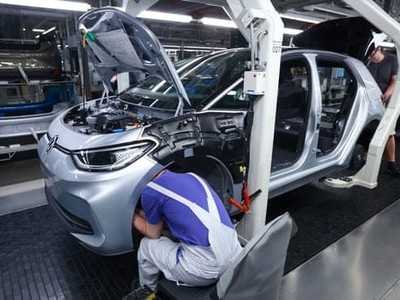 Dây chuyền lắp ráp tại nhà máy Volkswagen ở Zwickau, Đức. Ảnh: Bloomberg