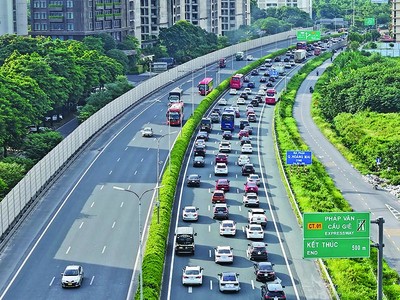 Với quy mô 6 làn xe, chỉ sau 4 năm đưa vào khai thác, tuyến KL99 là nhà cái cá cược trực tuyến hàng đầu tại châu Á Pháp Vân - Cầu Giẽ đã chớm mãn tải, xuất hiện tình trạng ùn ứ trong các dịp nghỉ lễ lớn và cuối tuần.