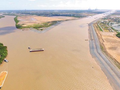 Dự án Kl99ok phiên bản mới xây dựng công trình luồng cho tàu trọng tải lớn vào sông Hậu có tác dụng lớn trong phát triển Kl992 cổng game cá cược của khu vực.