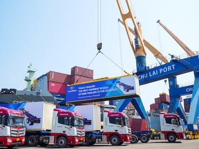 Lô hàng sơ mi rơ moóc của Thaco Trailers xuất khẩu sang Mỹ năm 2024.