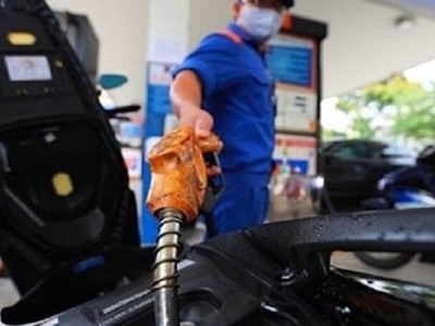Sau điều chỉnh, giá xăng RON95 vẫn dưới ngưỡng 20.000 đồng/lít.