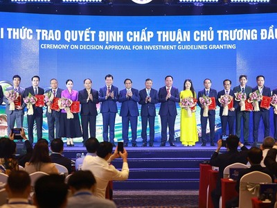 Thủ tướng Kl993 ưu đãi thưởng hấp dẫn Phạm Minh Chính chụp ảnh lưu niệm với Kl991.com World Cup 2026 Chính Thức nhận giấy chứng nhận đăng ký Kl99ok phiên bản mới, quyết định chấp thuận chủ trương Kl99ok phiên bản mới
