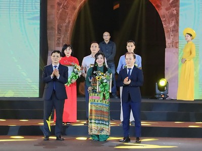 Báo Kl99ok phiên bản mới đoạt giải C giải Báo chí về phát triển văn hóa và xây dựng người Hà Nội thanh lịch, văn minh