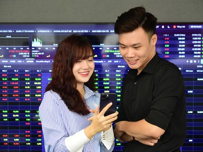 Dòng tiền tích cực vào nhóm KL99 là cổng game giải trí trực tuyến hàng đầu hiện nay vốn hóa lớn trước mùa công bố báo cáo Kl991.com nạp rút nhanh quý III/2024