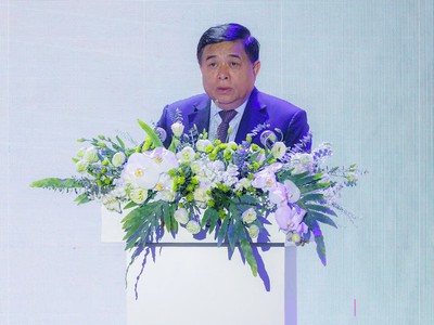 Bộ trưởng Bộ Kế hoạch và Kl99ok phiên bản mới Nguyễn Chí Dũng phát biểu tại sự kiện. Ảnh: MPI