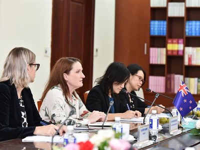Bà Caroline Beresford, Đại sứ New Zealand tại Việt Nam vừa có cuộc làm việc với Bộ GD&ĐT Việt Nam. 