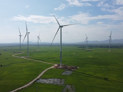 Nhà máy điện gió Habaram (đã COD 93 MW) là 1 trong 14 dự án điện gió nằm trong kế hoạch thực hiện phát triển điện lực của tỉnh Ninh Thuận. 