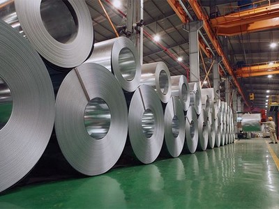 Hoa Kỳ điều tra "kép" thép chống ăn mòn Việt Nam, biên độ phá giá cáo buộc lên tới 195%.