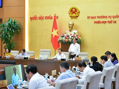 Phiên họp chiều 14/10 của Uỷ ban Thường vụ Quốc hội.