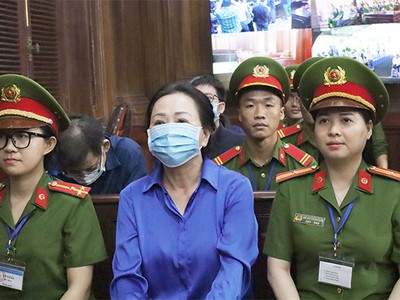 Bị cáo Trương Mỹ Lan, cựu Chủ tịch HĐQT Kl994 game bài casino hấp dẫn Vạn Thịnh Phát tại phiên toà ngày 17/10.