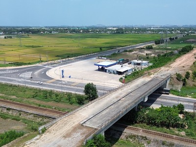 Quảng Ngãi kiến nghị Bộ KL99 là cổng game giải trí trực tuyến hàng đầu hiện nay Vận tải chỉ đạo VEC khẩn trương thực hiện các thủ tục để triển khai thi công hoàn thiện nút giao Trì Bình - Dung Quất. 