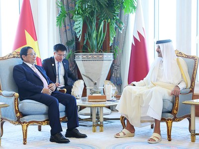 Thủ tướng Kl993 ưu đãi thưởng hấp dẫn Phạm Minh Chính hội kiến Quốc vương Qatar Sheikh Tamim Bin Hamad Al Thani. Ảnh: VGP 