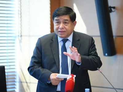 Bộ trưởng Bộ Kế hoạch và Kl99ok phiên bản mới Nguyễn Chí Dũng.