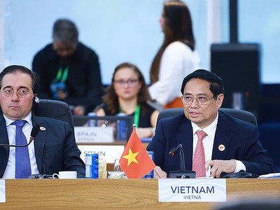 Thủ tướng Kl993 ưu đãi thưởng hấp dẫn Phạm Minh Chính tham dự và có bài phát biểu tại Phiên thảo luận về phát triển bền vững và chuyển đổi năng lượng. Ảnh: VGP 