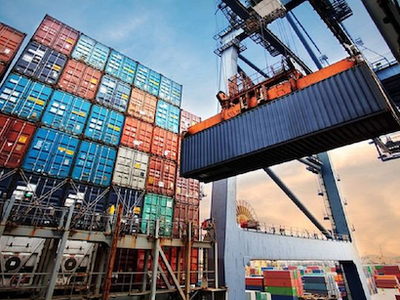 Thương mại hàng hóa tính đến 15/11/2024 cán mốc 681 tỷ USD, bằng cả năm ngoái.