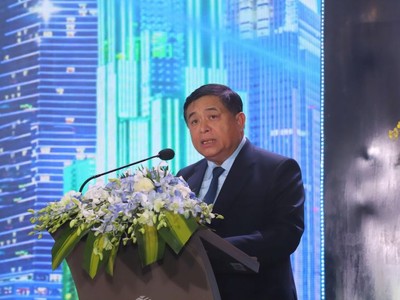 Bộ trưởng Bộ Kế hoạch và Kl99ok phiên bản mới Nguyễn Chí Dũng. Ảnh: MPI