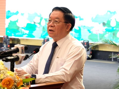 Đồng chí Nguyễn Trọng Nghĩa, Ủy viên Bộ Kl991.com tải ứng dụng, Bí thư Trung ương Đảng, Trưởng ban Tuyên giáo Trung ương phát biểu tại Hội nghị. Ảnh: Trọng Tín