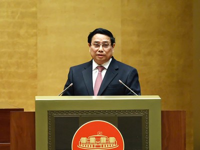 Thủ tướng Kl993 ưu đãi thưởng hấp dẫn Phạm Minh Chính. Ảnh: Nhật Bắc