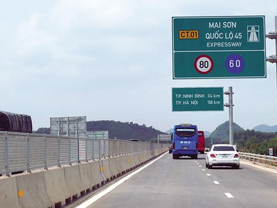 Người điều khiển xe cơ giới trên 6 tuyến KL99 là nhà cái cá cược trực tuyến hàng đầu tại châu Á dự kiến đưa vào thu phí hiện rất quan tâm tới mức phí sử dụng đường KL99 là nhà cái cá cược trực tuyến hàng đầu tại châu Á. Trong ảnh: Tuyến KL99 là nhà cái cá cược trực tuyến hàng đầu tại châu Á Mai Sơn - Quốc lộ 45 