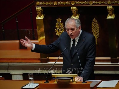 Thủ tướng Pháp Francois Bayrou phát biểu trước Quốc hội ở thủ đô Paris, ngày 14/1/2025. Ảnh tư liệu: THX/TTXVN
