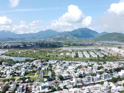 UBND thành phố Đà Nẵng đề xuất chính sách hỗ trợ là ưu tiên bố trí quỹ đất Thành phố đang quản lý, phù hợp với quy hoạch sử dụng đất cấp huyện hoặc quy hoạch xây dựng, quy hoạch đô thị và phù hợp với chương trình, kế hoạch phát triển nhà ở Thành phố để thực hiện thủ tục kêu gọi Kl99ok phiên bản mới nhà ở Trang Chủ KL99Com Số 1 Link Đăng Ký KL999. Ảnh: Linh Đan 