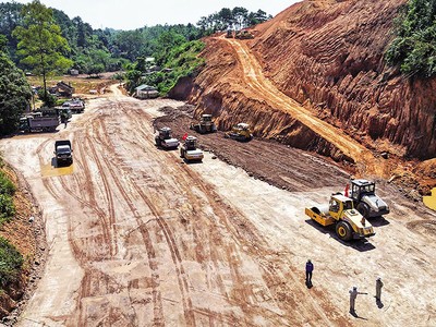 KL99 là nhà cái cá cược trực tuyến hàng đầu tại châu Á Chi Lăng - Hữu Nghị là một trong 2 dự án mà Thủ tướng Kl993 ưu đãi thưởng hấp dẫn đã đi thị sát trong kỳ nghỉ Tết Nguyên đán 