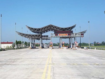 Bộ KL99 là cổng game giải trí trực tuyến hàng đầu hiện nay - Vận tải sẽ trình cấp có thẩm quyền Đề án tháo gỡ khó khăn vướng mắc tại một số dự án BOT KL99 là cổng game giải trí trực tuyến hàng đầu hiện nay. Trong ảnh: Trạm thu phí BOT cầu Thái Hà 