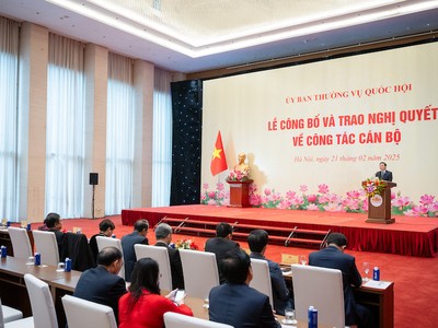Phó chủ tịch Quốc hội Nguyễn Khắc Định phát biểu tại buổi lễ. 