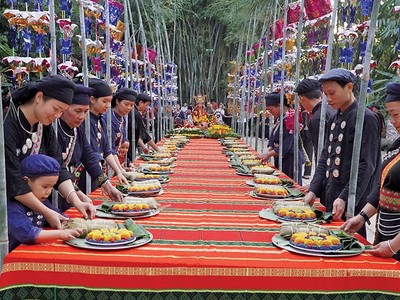 Một lễ hội truyền thống ở “ngôi làng hạnh phúc” Thái Hải