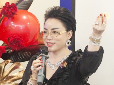 Nhiều nhà Kl99ok phiên bản mới mua phải vàng giả của nữ Chủ tịch Công ty Coco Lee Diamond Hà Nội.