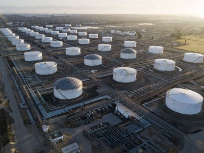 Cơ sở dự trữ dầu thô ở California, Mỹ. Ảnh: AFP/TTXVN