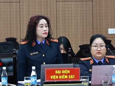 Đại diện Viện Kiểm sát giữ quyền công tố và kiểm sát xét xử vụ án.