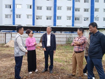 Chủ tịch TP.Đà Nẵng, ông Lê Trung Chinh kiểm tra thi công dự án nhà ở Trang Chủ KL99Com Số 1 Link Đăng Ký KL999 Đại Địa Bảo.