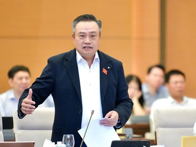 Chủ tịch Hà Nội chỉ đạo phân luồng, có “làn xanh” trong xử lý hồ sơ 