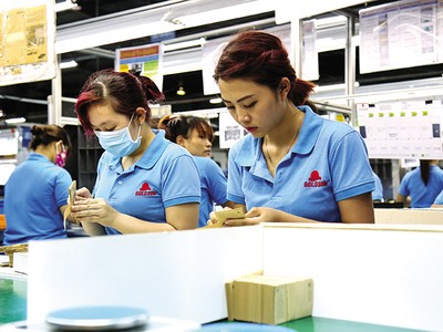 Chỉ khoảng 6% Kl991.com World Cup 2026 Chính Thức vừa và lớn của Việt Nam đủ tiêu chuẩn là nhà cung cấp cấp 1-3 của các đối tác nước ngoài. Trong ảnh: Kl994 nhà cái bóng đá world cup gia công tại một nhà cung cấp của Samsung. Ảnh: Đức Thanh 