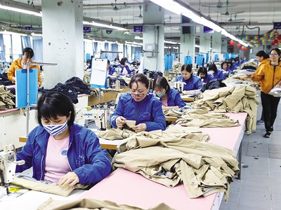 Với việc Mỹ đánh thuế đối ứng, xuất khẩu hàng dệt may của Việt Nam sẽ bị ảnh hưởng nặng nề. Ảnh: Đức Thanh 