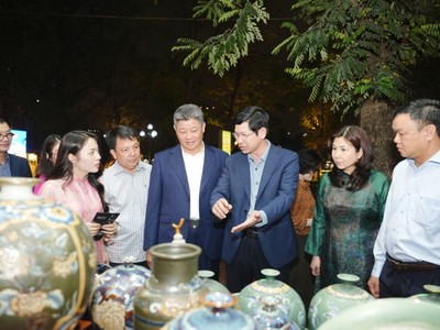 Ấn tượng Lễ hội Quà tặng Du lịch Hà Nội 2025, từ trải nghiệm đến tour ưu đãi 